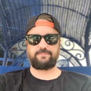 Meet your Posher, Jeffrey